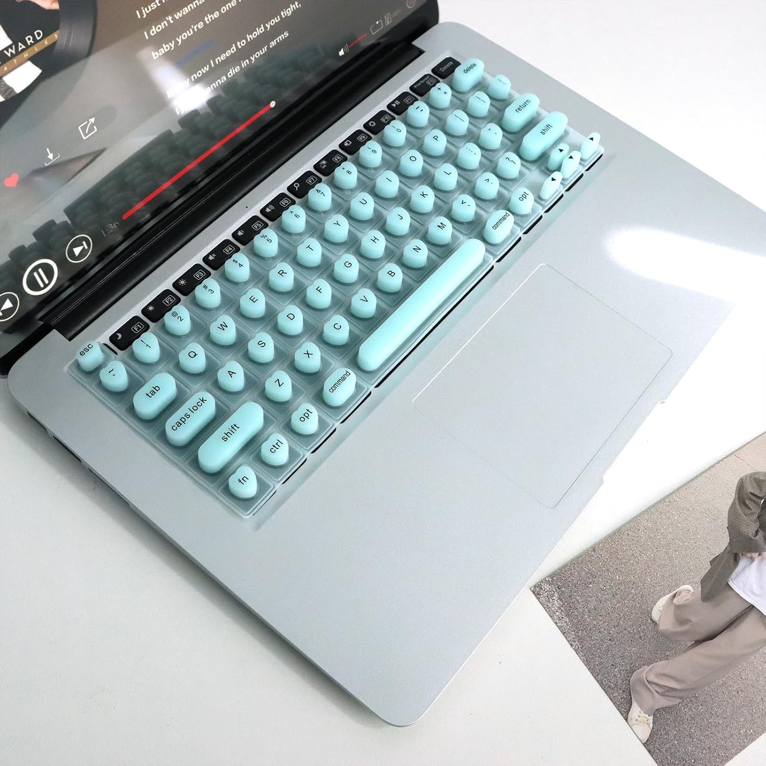 Silicone NailGuard Keyboard Shield