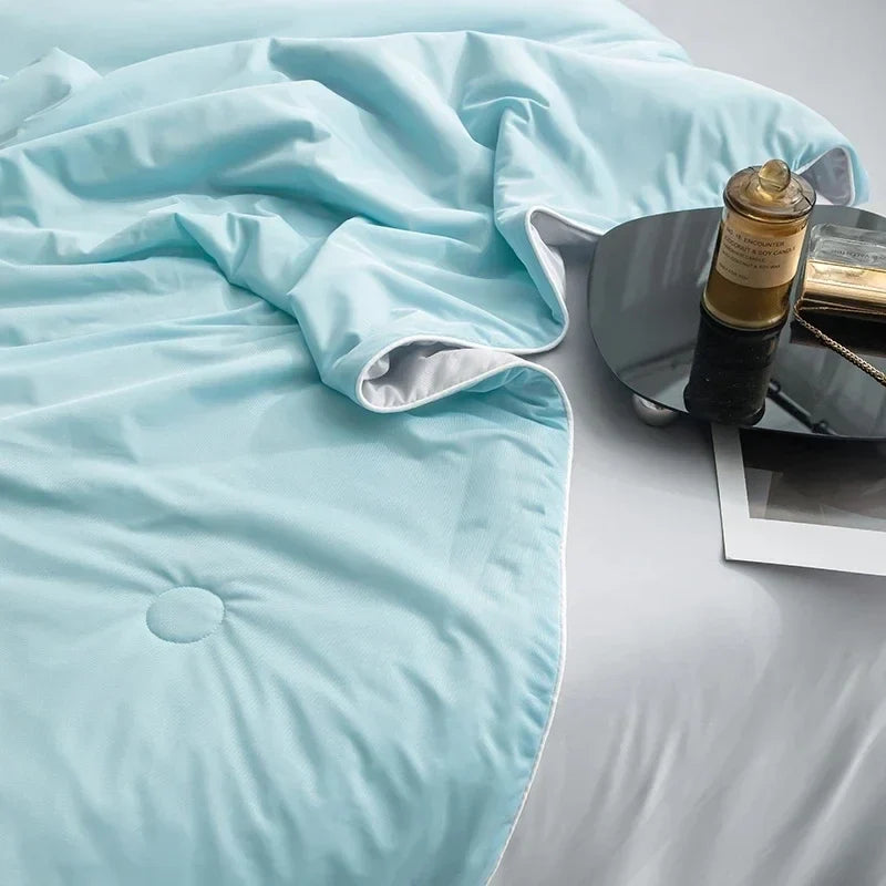 Lightweight Cooling Blanket