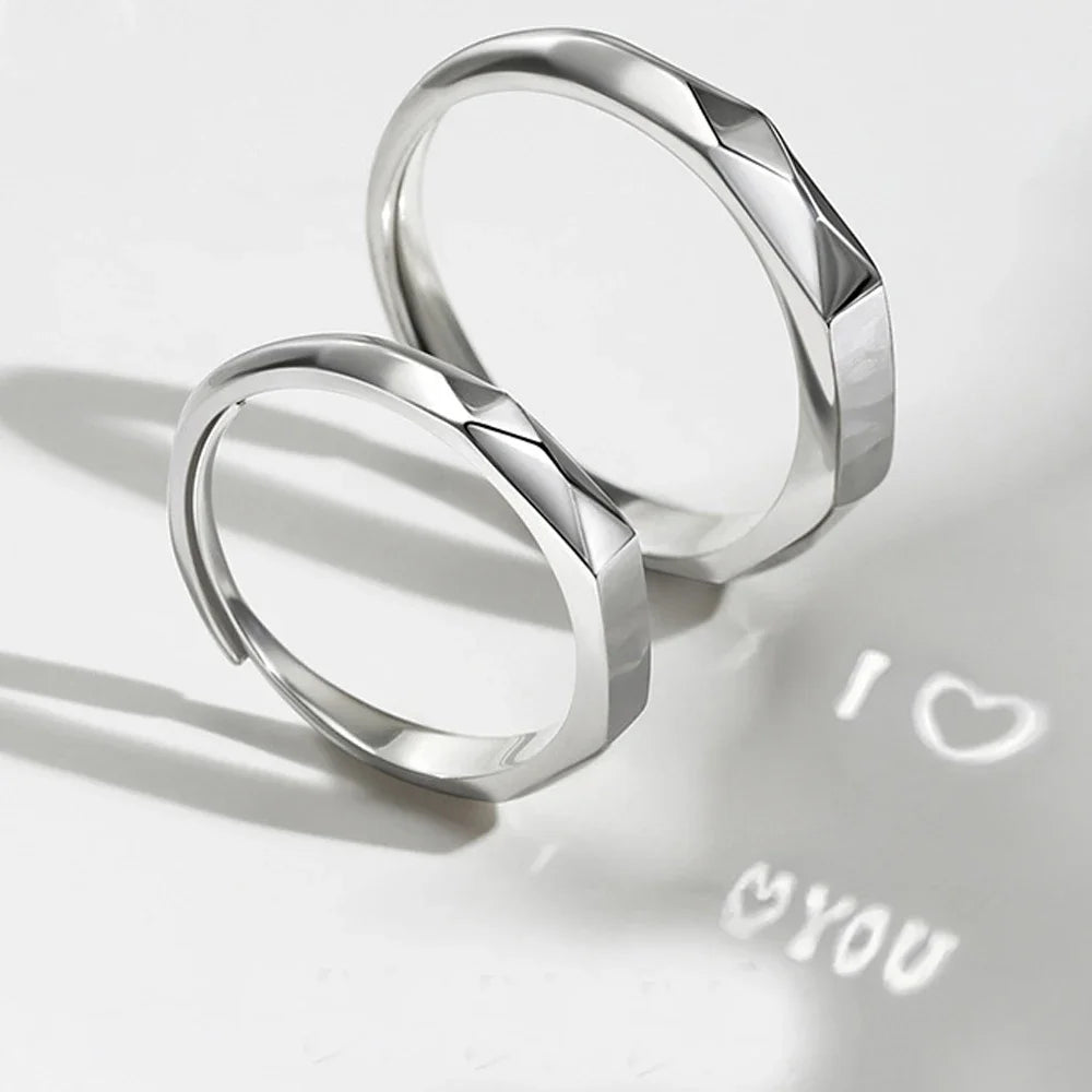 Adjustable Light Sculptured Couple Rings